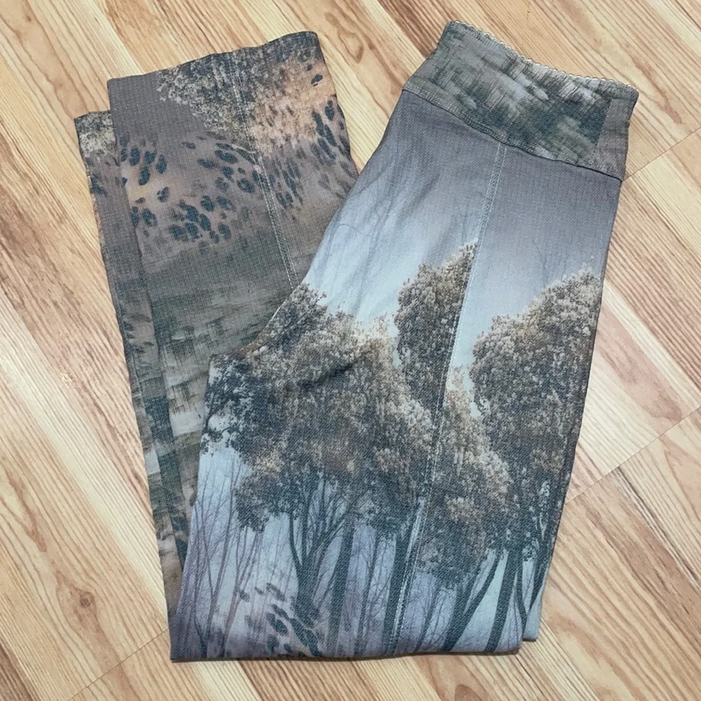 Mesmerize Womens Pants - Picture 2 of 8